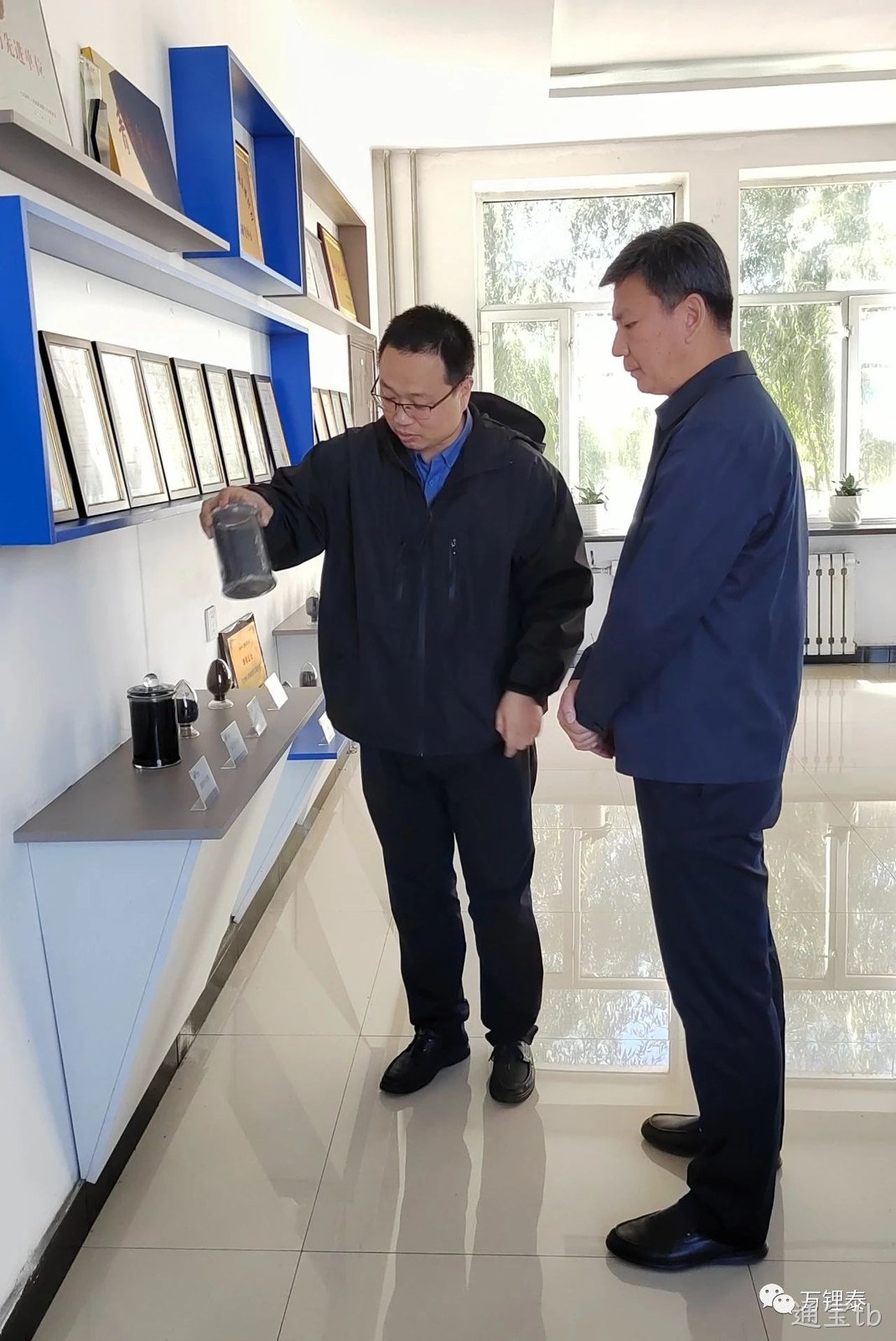 市委副书记王献宇莅临通宝tb调研(图2) 市委副书记王献宇莅临通宝tb调研(图2)